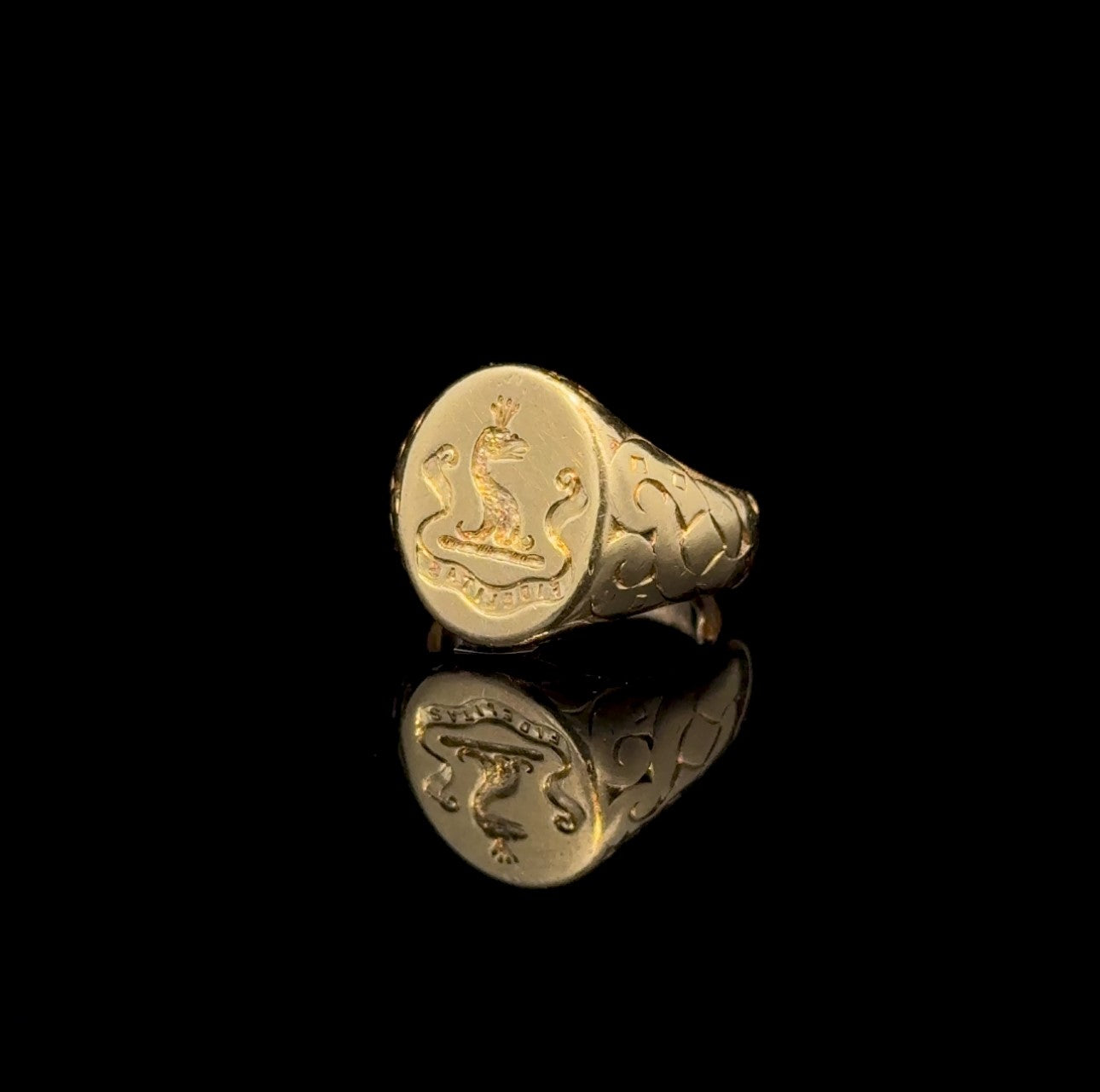 Antique Tiffany & Co. Family Crest, Gold Ring – Neil Lane Couture