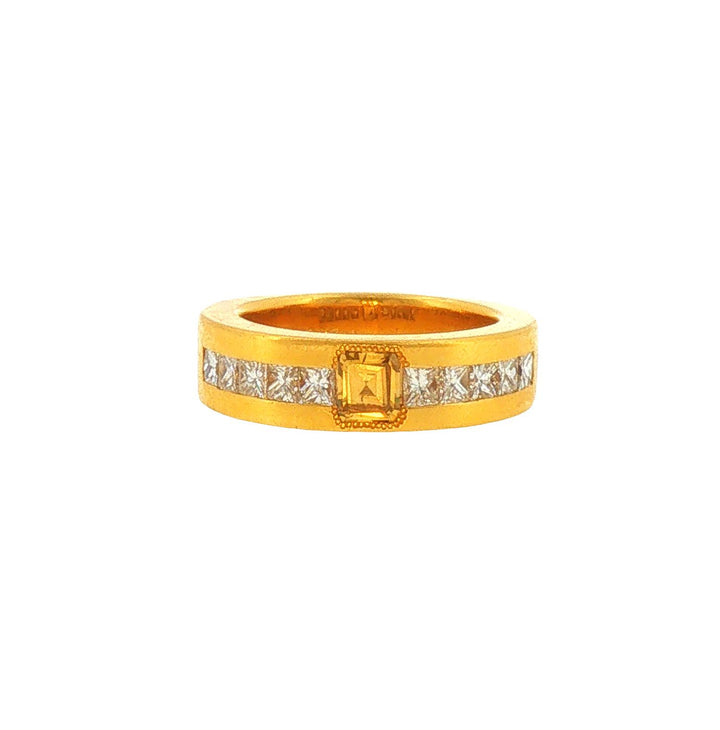 Neil Lane Couture  Diamond  22k Gold Ring