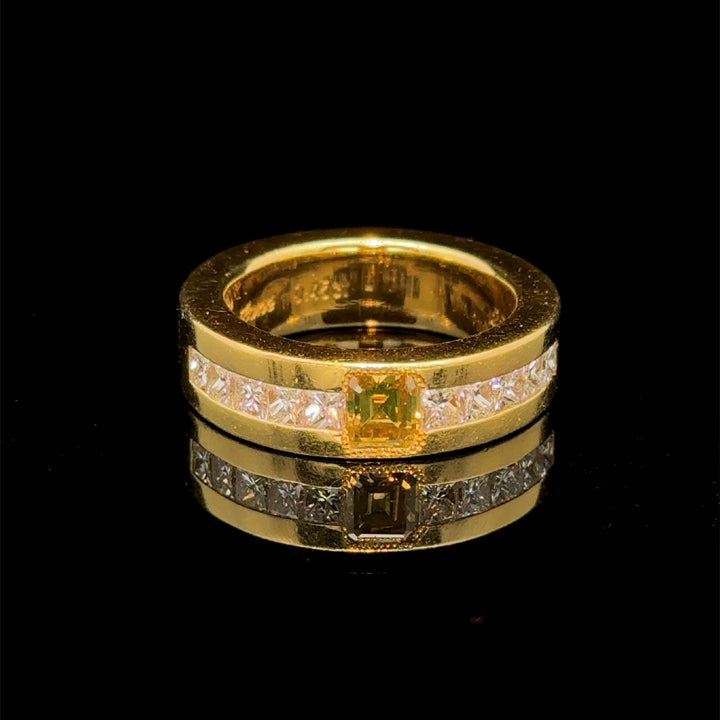 Neil Lane Couture  Diamond  22k Gold Ring